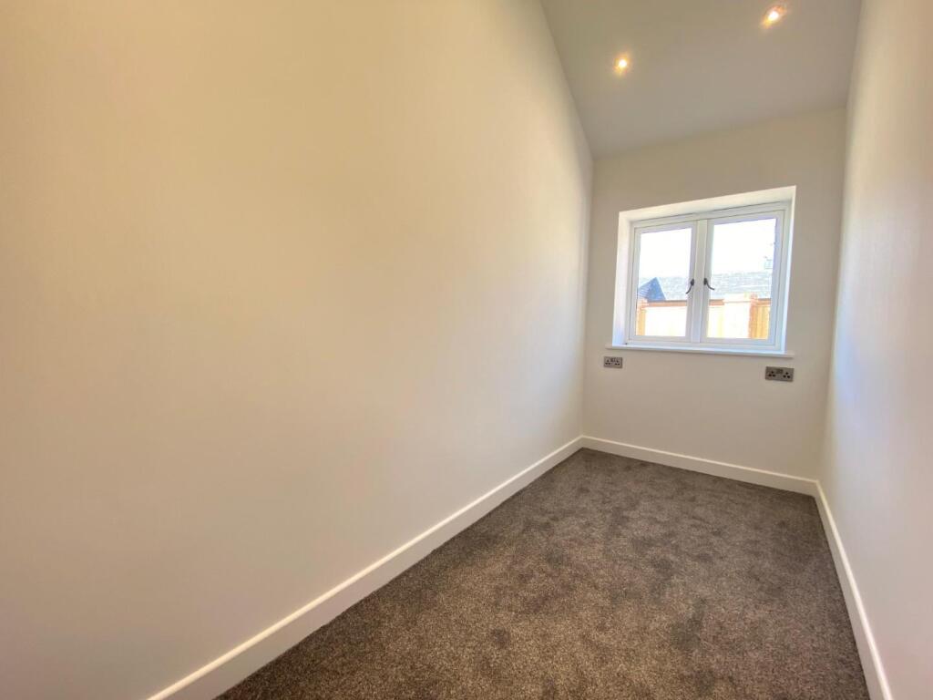 Bedroom Five / Office