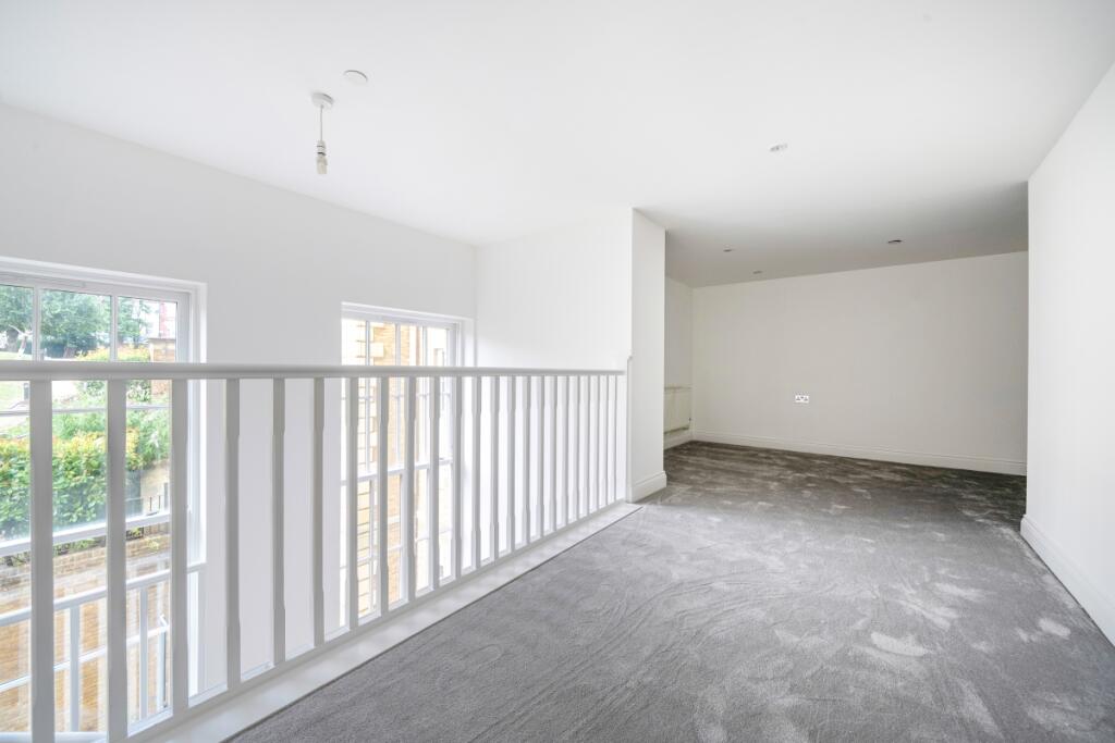 1318409-13-6880f0...