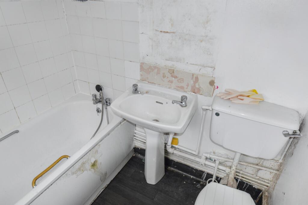 49 Alfred Road, Coventry, West Midlands, CV1 5BN