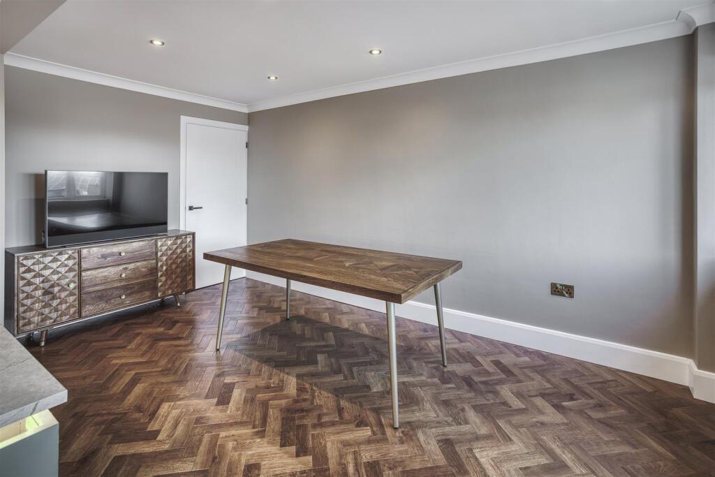 2025-09-25 14.48.09-2_HDR.jpg