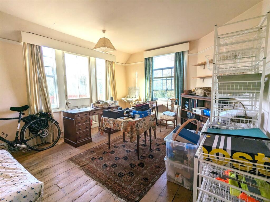 Bedroom 2.jpg