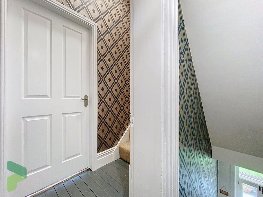 First Floor Landi...