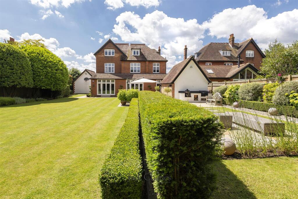 5 Yardley Park Rd, TN9 1NE 030.jpg