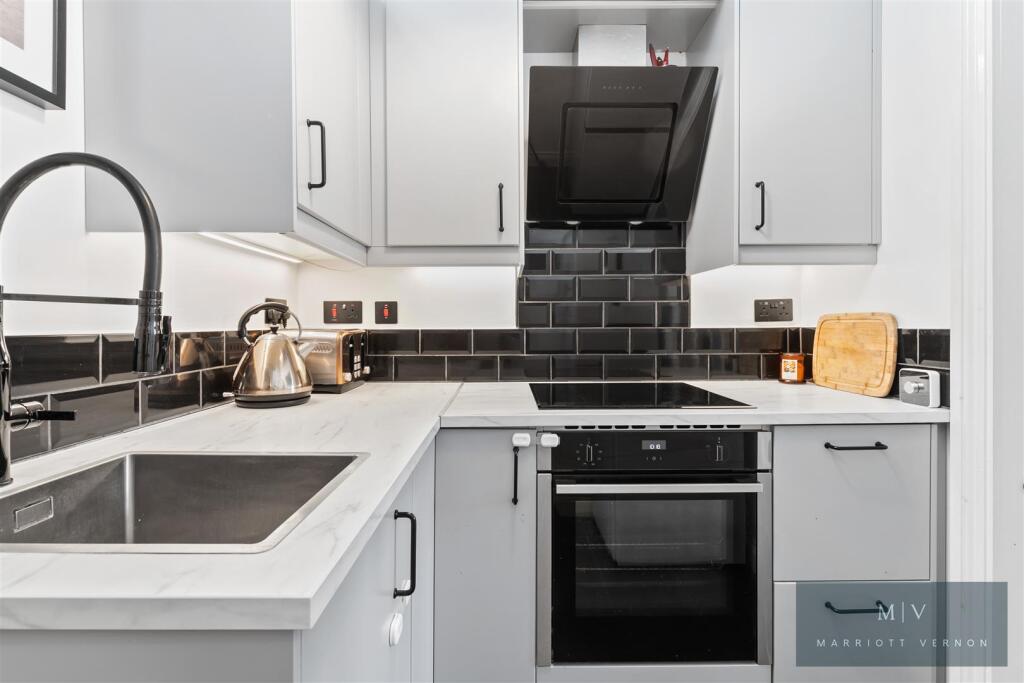 Aberdeen Road 14 F1 MV-4.jpg