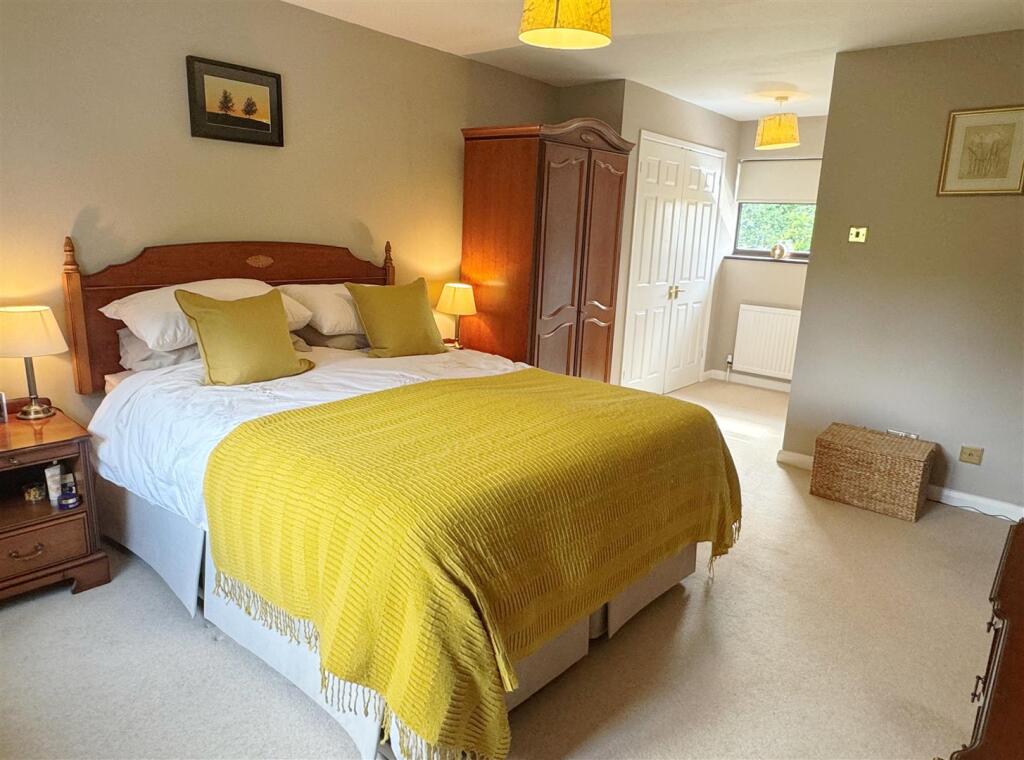 Bed 1.JPG