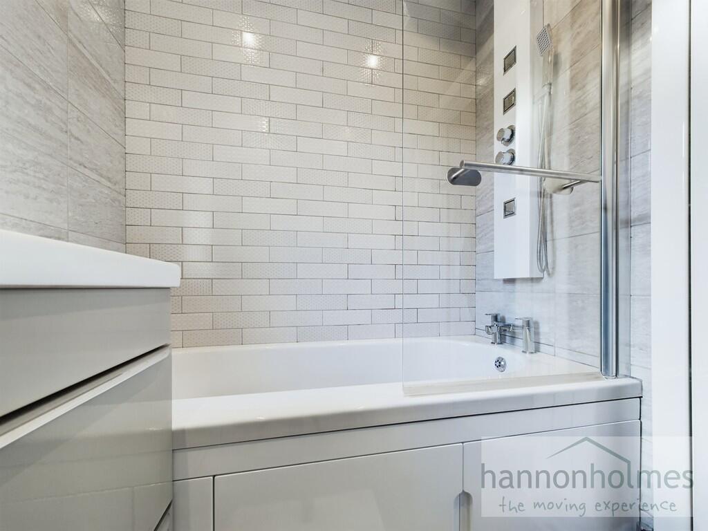 CAM01073G0-PR0242...