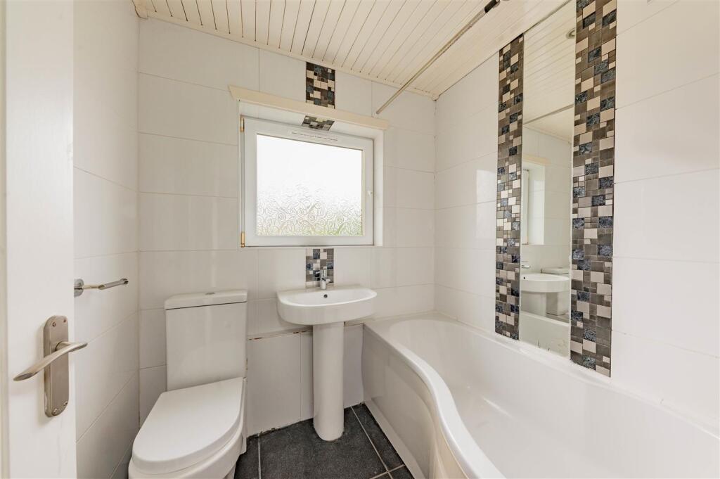 15 Norman View Leuchers-11.JPG