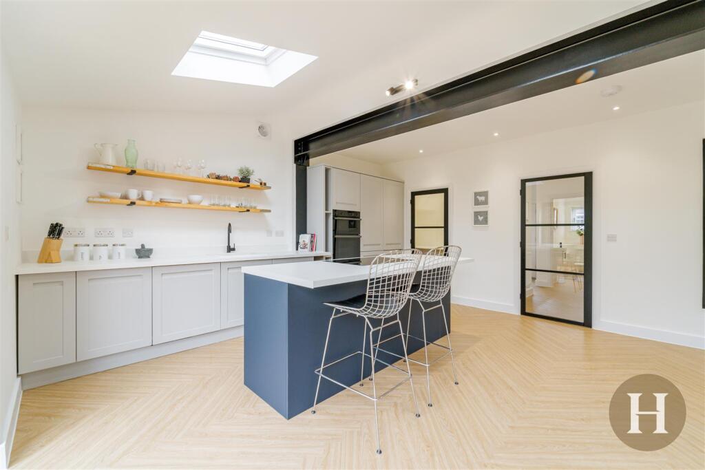 Hadleigh Estate Agents-15.jpg