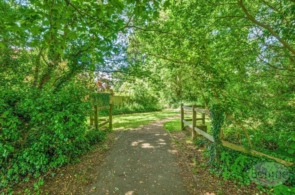 11c6048b-cbbf-498...