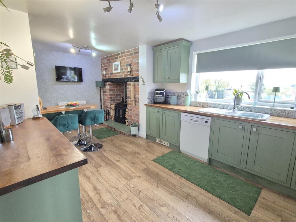 Breakfast Kitchen