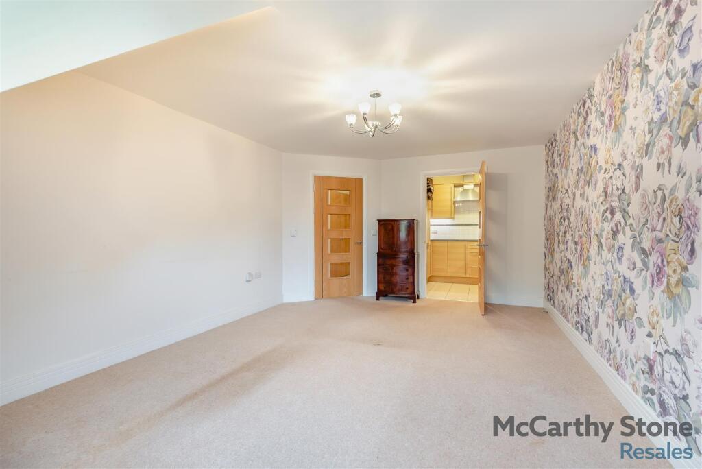 8668665-interior05.jpg