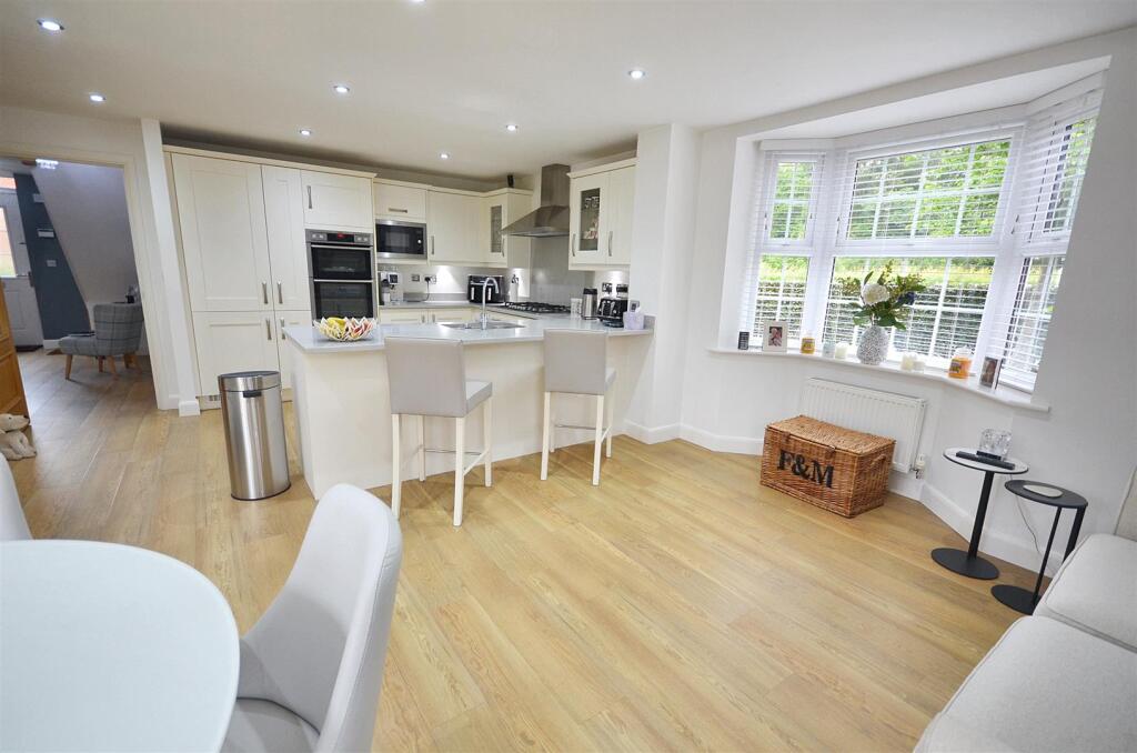 Open Plan Dining Kitchen