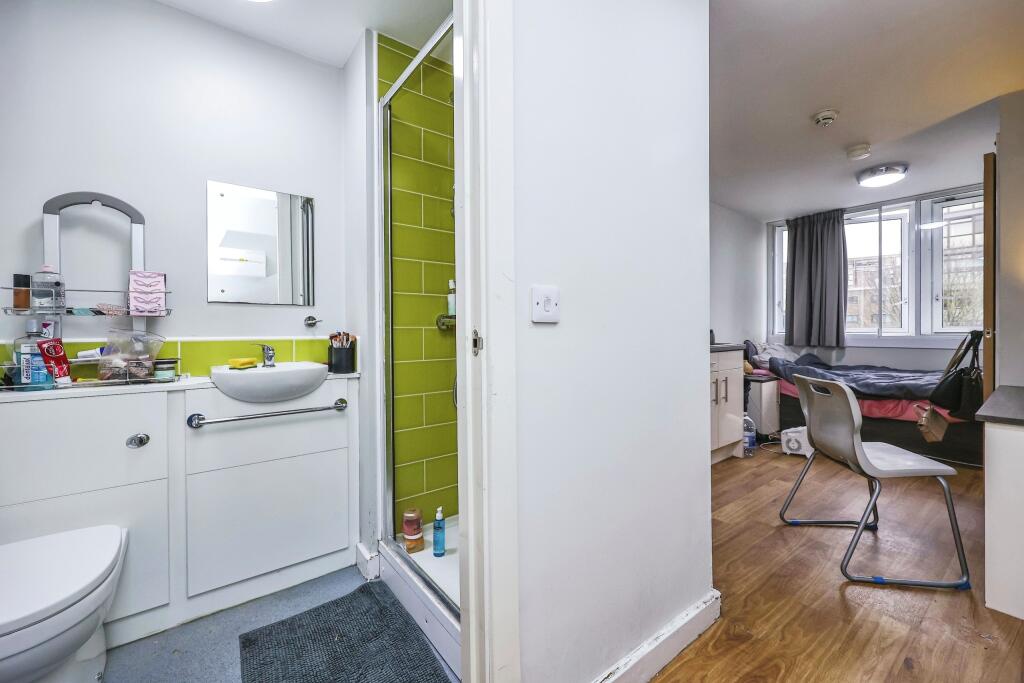 Ensuite