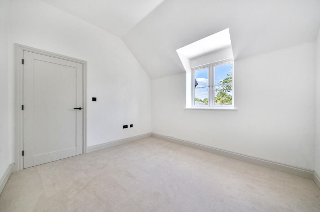 1320956-29-686ea0...