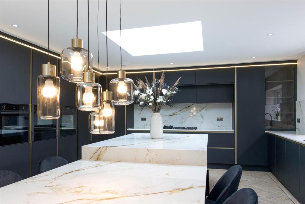 116 Lichfield Road-22.jpg