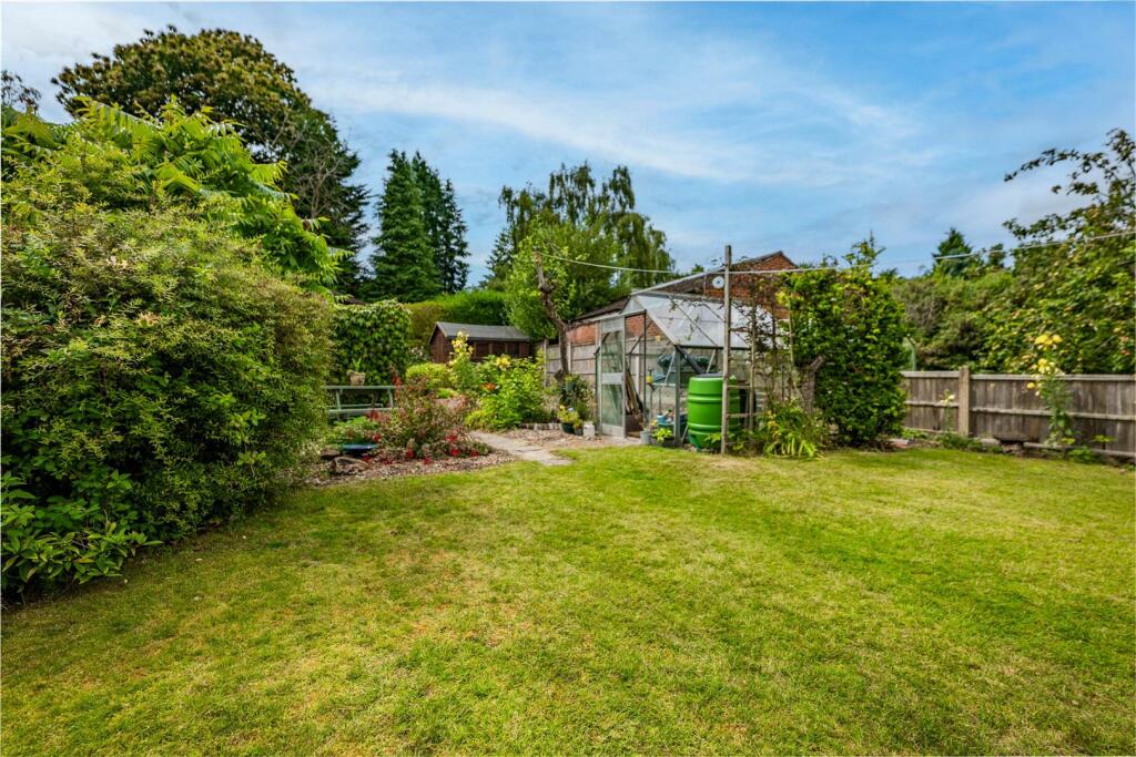 30 Longdale Lane-52.jpg