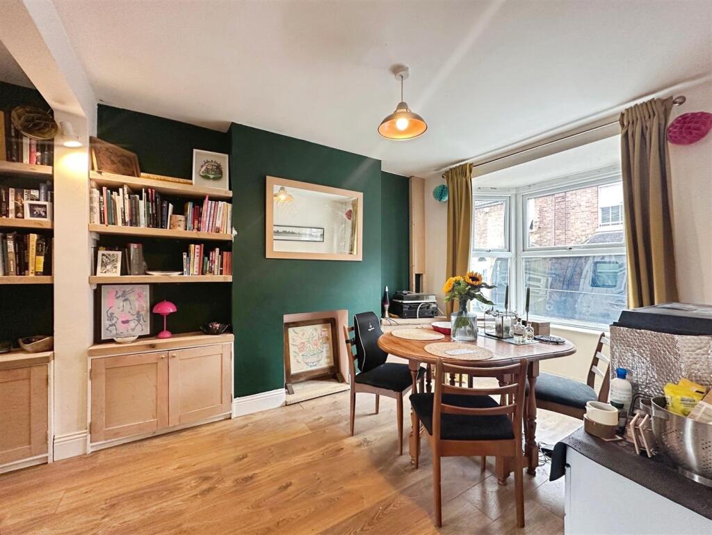 e68d293d--4DE6-AE71-2F9A73AFCE36-61138-000013E357B