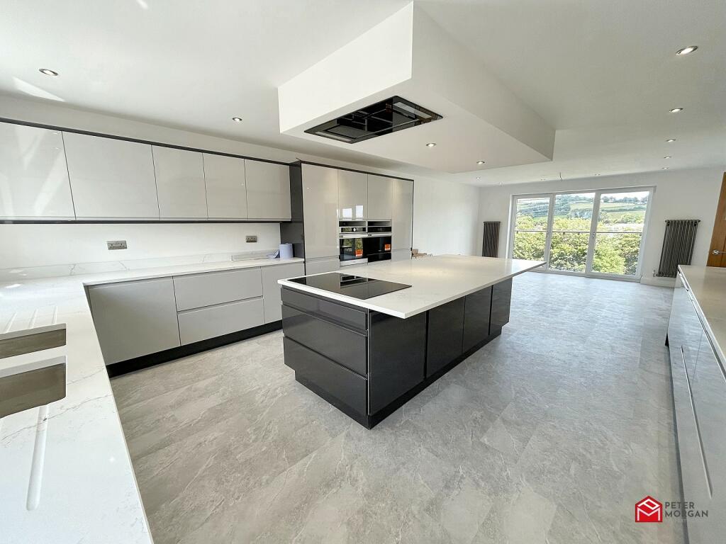 Kitchen/ Breakfast/ Dining Room