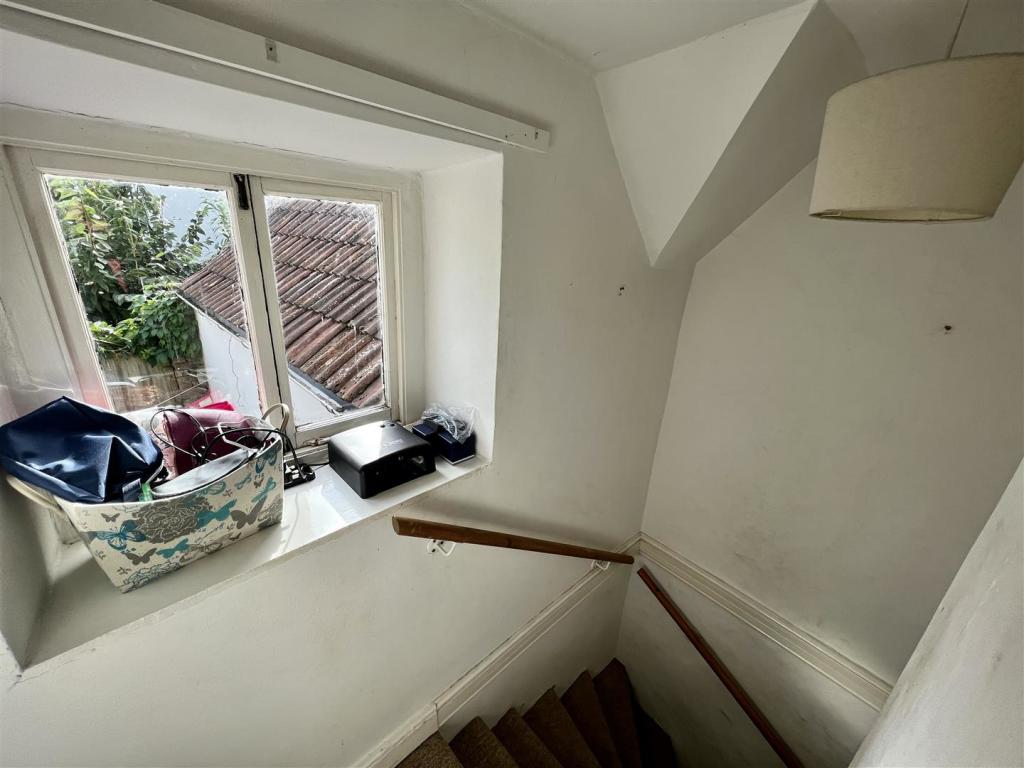 FIRST FLOOR STAIRS AND LANDING