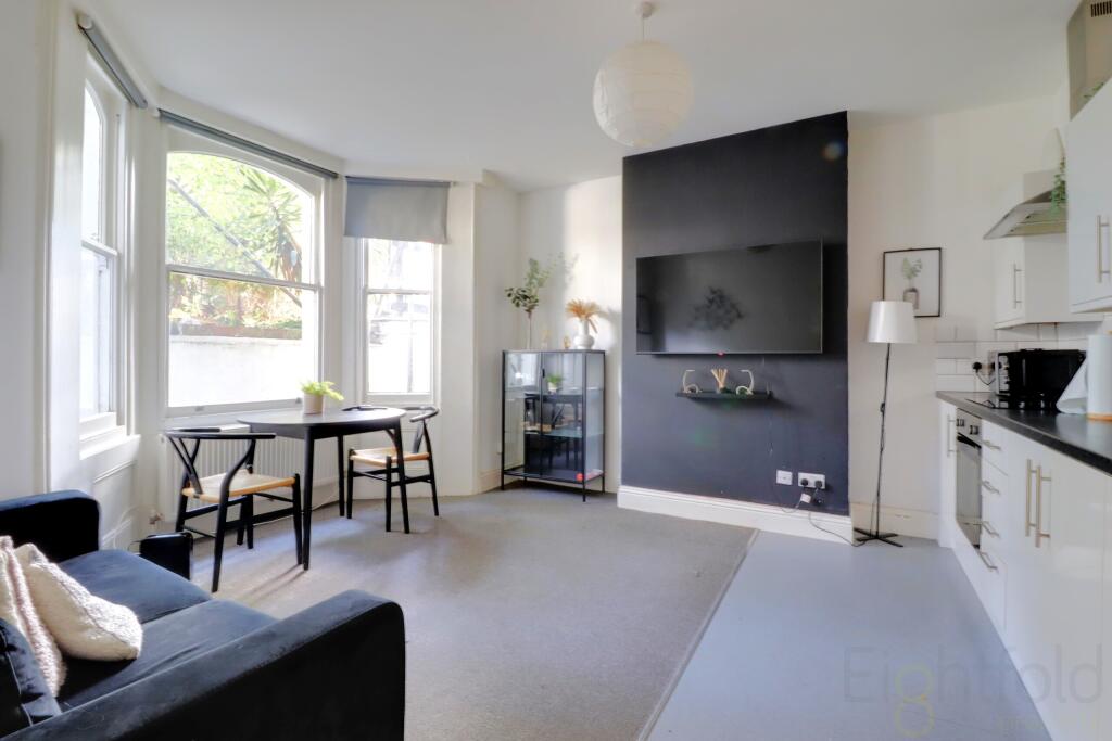 Living Room/Kitchen