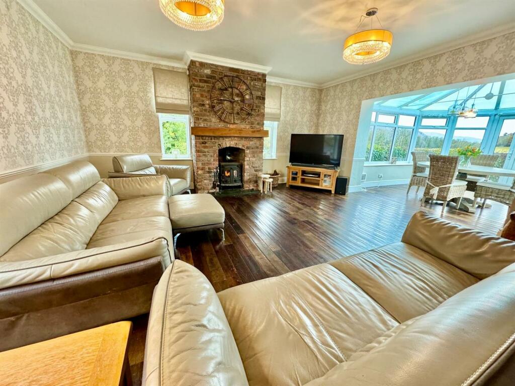 PHOTO-2024-11-18-18-30-22 (20).jpg