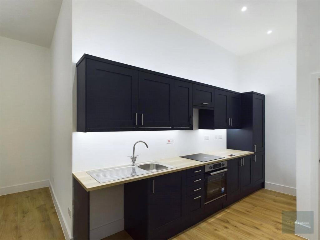 CAM03907G0-PR0052-ST