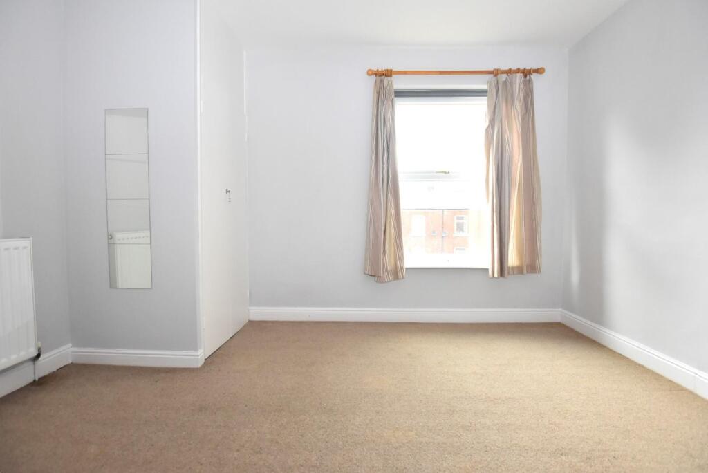 Bedroom 2 3.JPG
