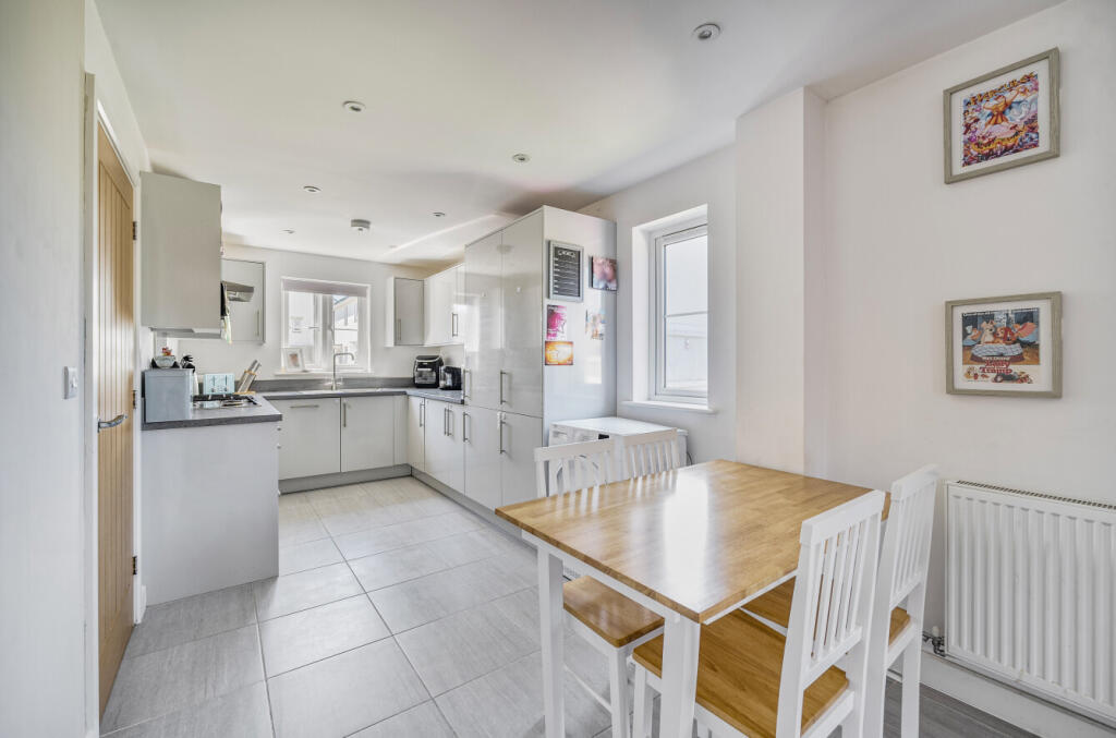 1320587-10-687103...