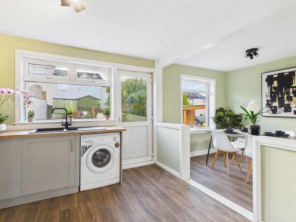 CAM05526G0-PR0069...