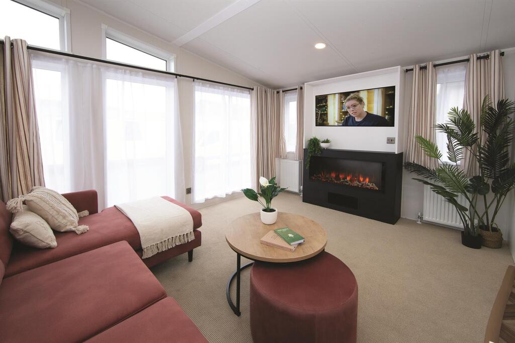 Kitchen/Diner/Lounge