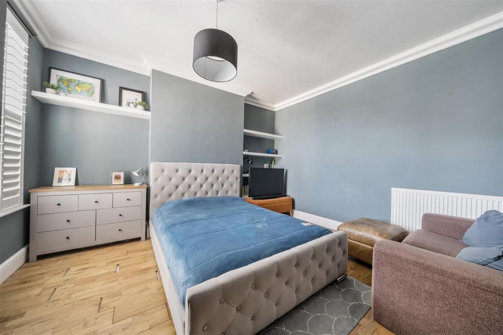 For Sale by Aspire Residential | Broadwater Road