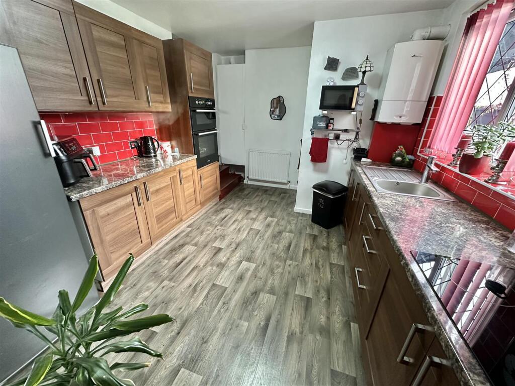Kitchen.jpg