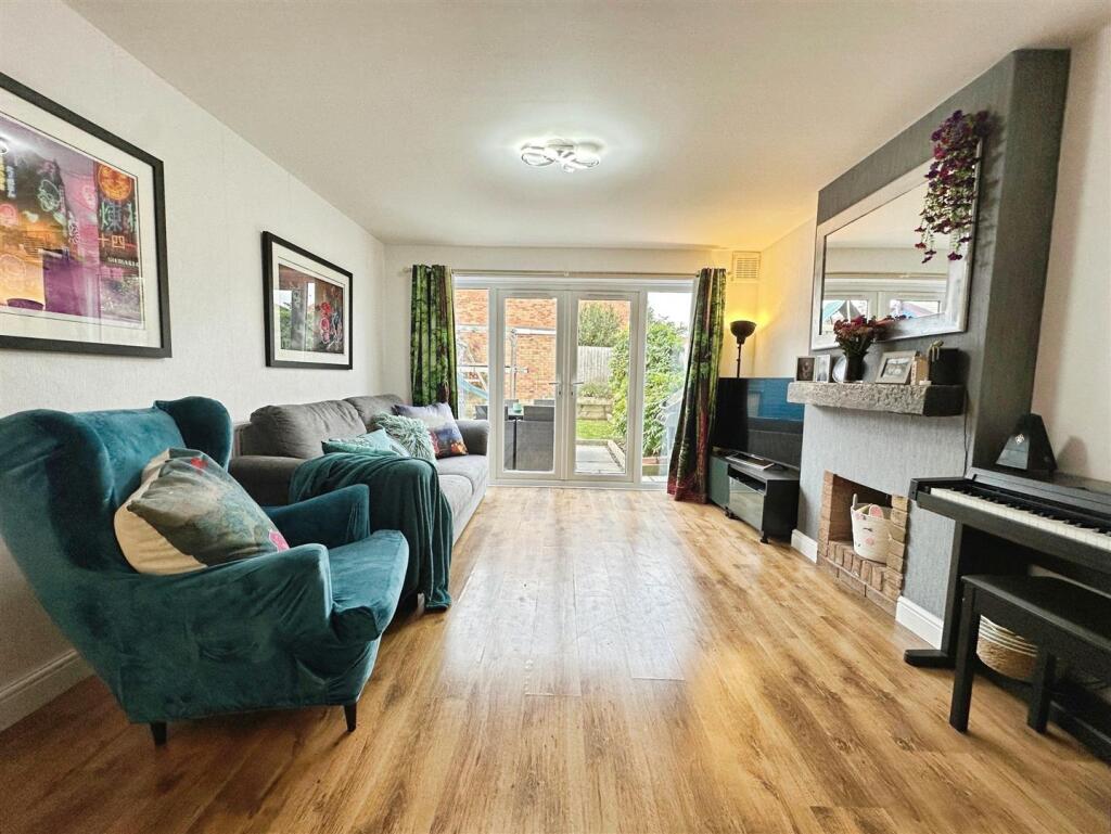 ae810119--467C-8153-9359CB84EC80-53476-000011FA0F4