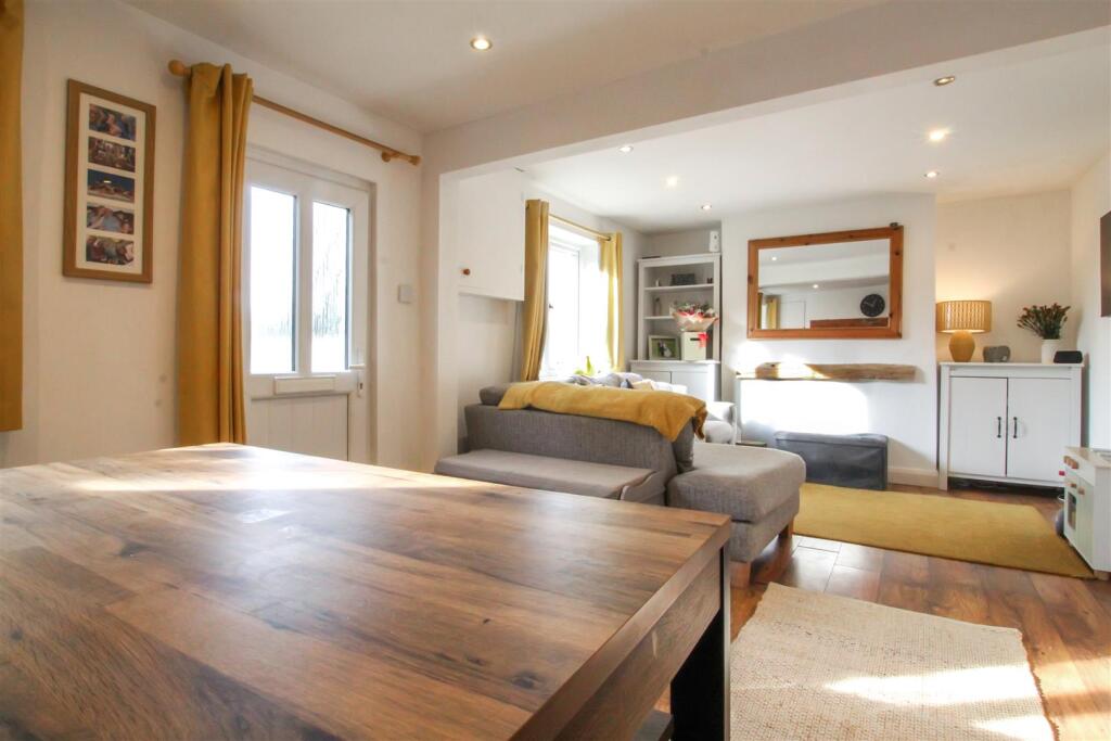 DINING-ROOM-.jpg