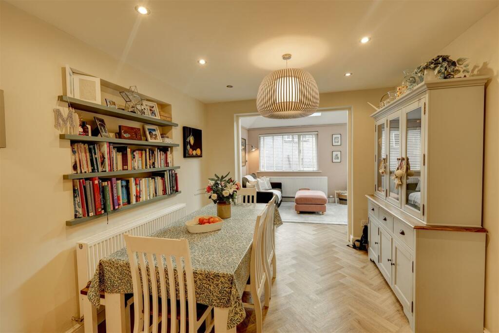 Kitchen Diner