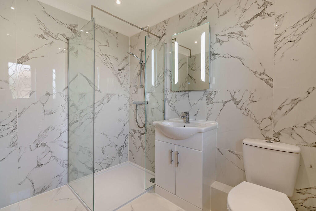 8664256-interior3...