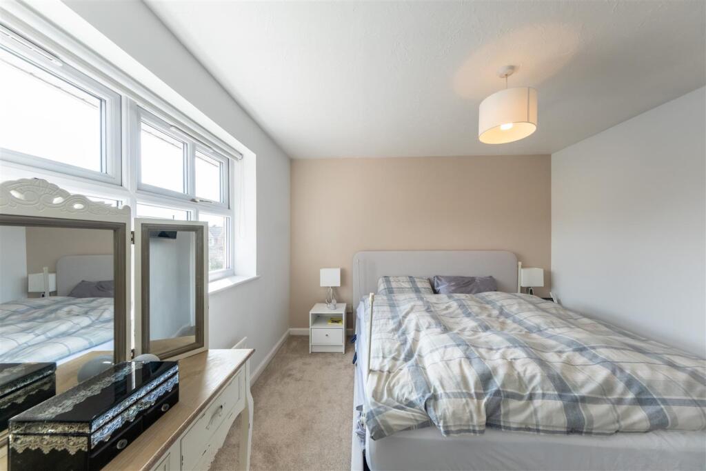 4 Hazelmere Close-019.jpg
