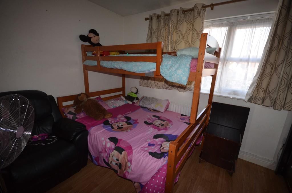 Bedroom (2)