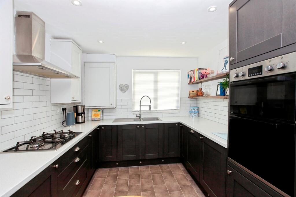 Kitchen / Breakfast Room