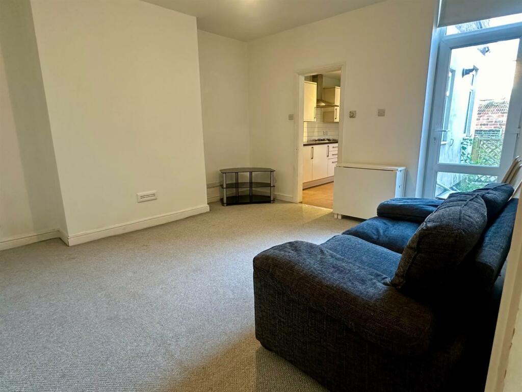 Lounge.jpg