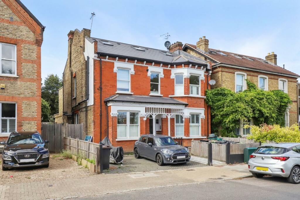 15-7e2dJHPropWorld - Flat 1, 49 Newlands Park - 44