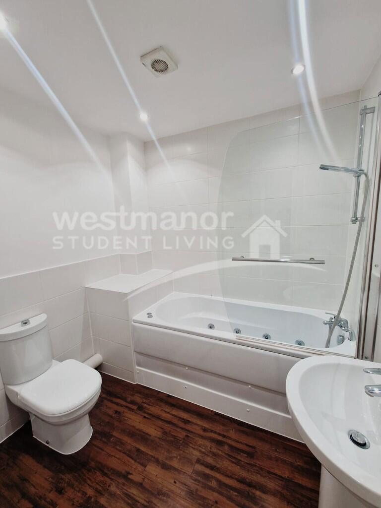 FLAT 6