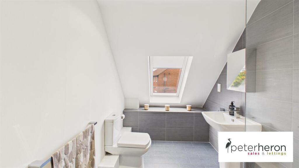 En Suite Shower Room