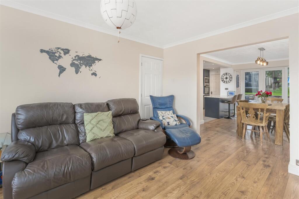 105 Sinclair Avenue, Banbury-4.jpg