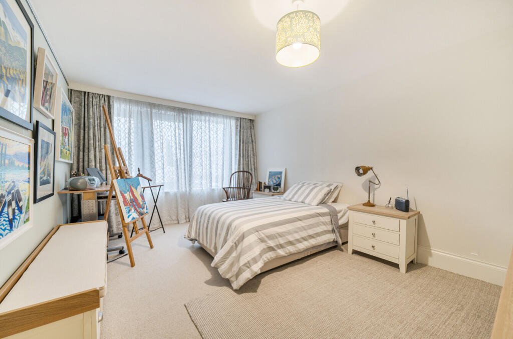 1335459-5-68a318f...