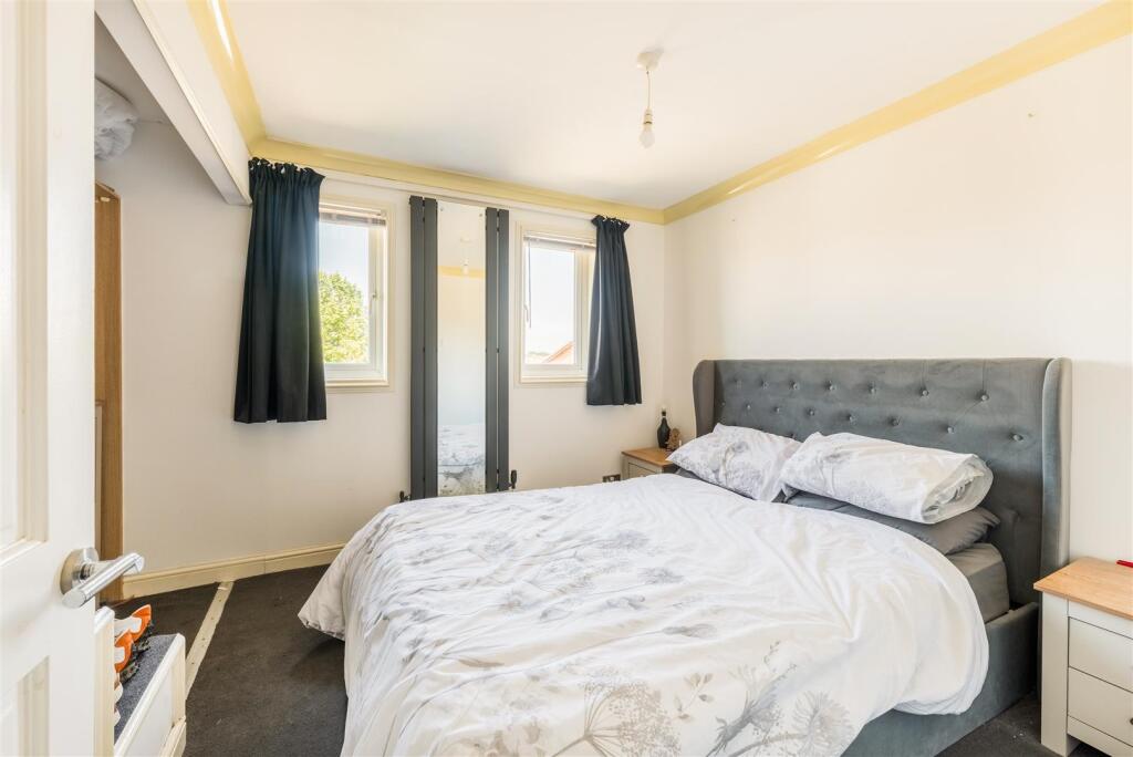 15 Hillcroft High res-8.jpg