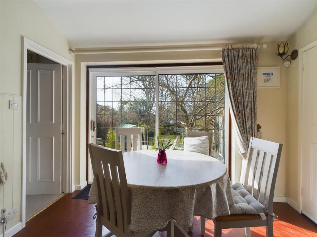Kitchen window .jpg