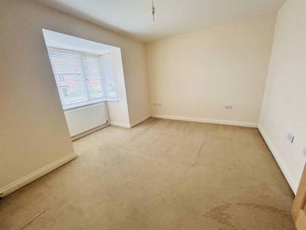 01323 438506