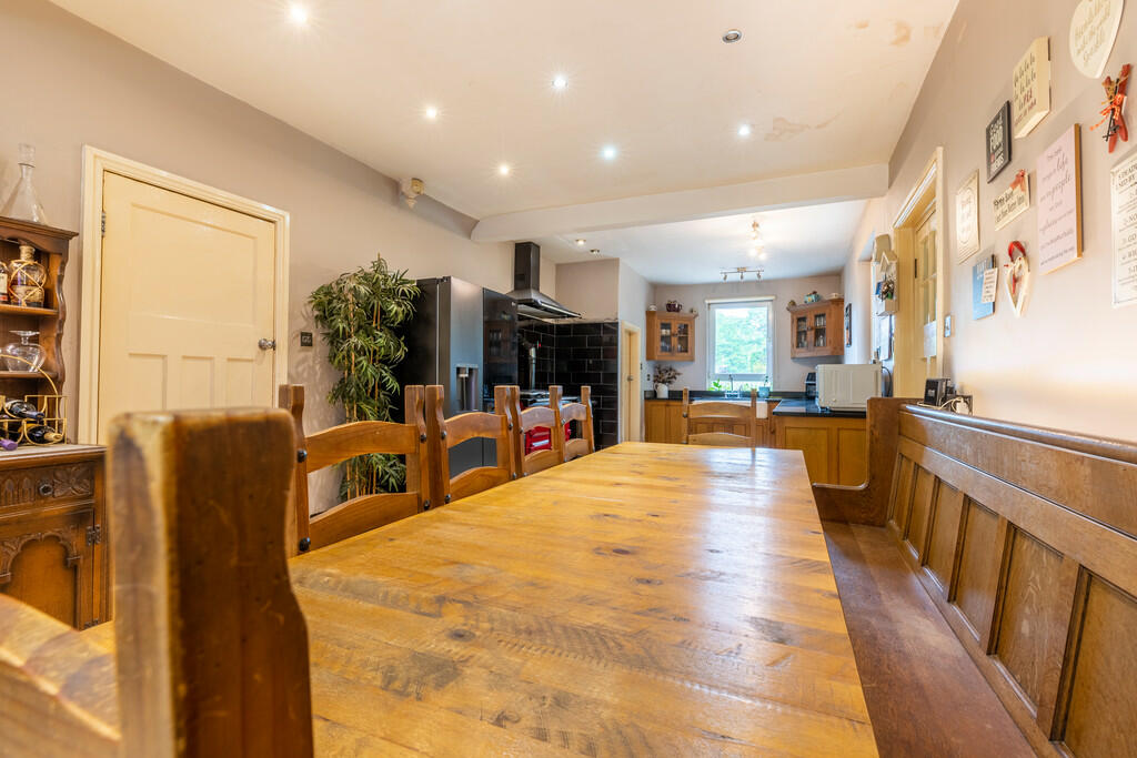 Dining/Family Roo...