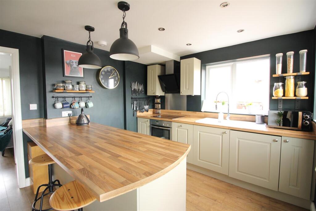 Open Plan Dining And Kitchen Area